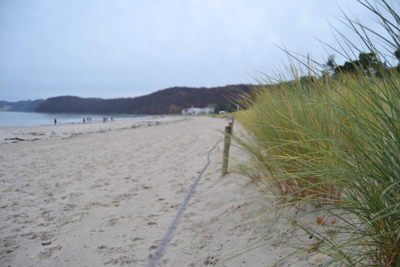 Appartement Strandlaeufer Mit Suedbalkon By Unsere Urlaubszeit ビンツ エクステリア 写真